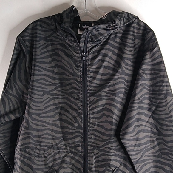 Totes - Packable Full Zip Windbreaker - Size L/XL - Picture 3 of 7